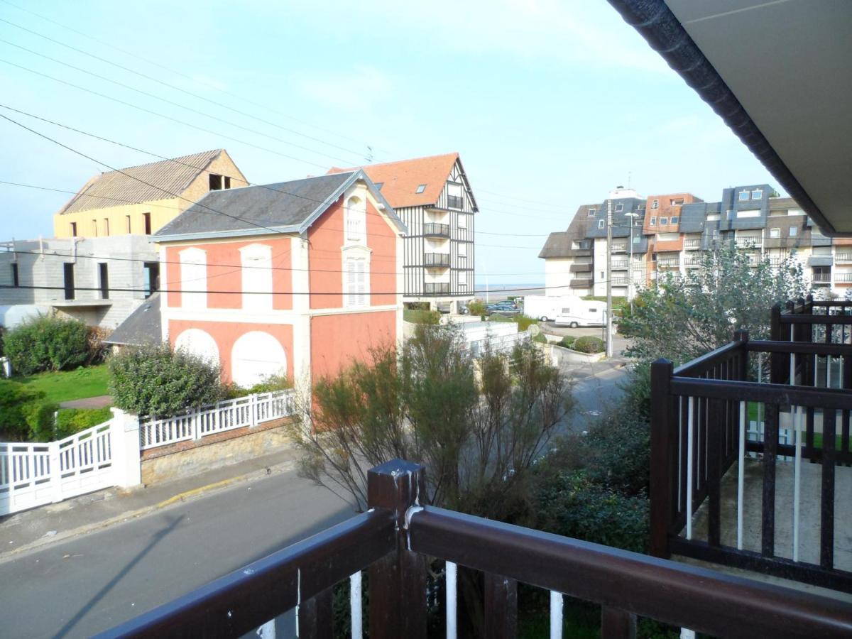 Appartement Confortable 2P Proche Plage Avec Parking Et Internet A Cabourg - Fr-1-487-302 Exterior foto